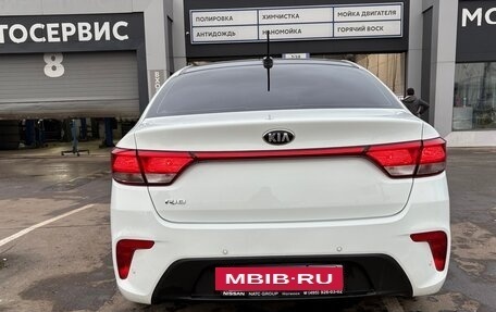 KIA Rio IV, 2018 год, 962 000 рублей, 8 фотография