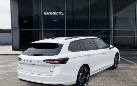 Skoda Superb, 2025 год, 7 400 000 рублей, 5 фотография