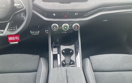 Skoda Superb, 2025 год, 7 400 000 рублей, 14 фотография