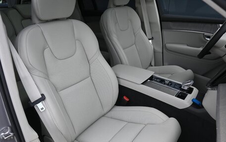 Volvo XC90 II рестайлинг, 2025 год, 13 000 000 рублей, 12 фотография