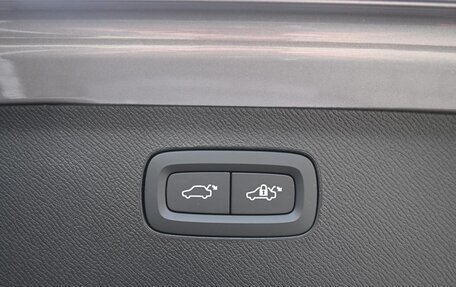 Volvo XC90 II рестайлинг, 2025 год, 13 000 000 рублей, 17 фотография