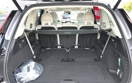 Volvo XC90 II рестайлинг, 2025 год, 13 000 000 рублей, 14 фотография