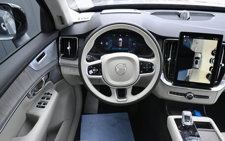 Volvo XC90 II рестайлинг, 2025 год, 13 000 000 рублей, 19 фотография