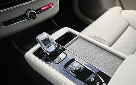 Volvo XC90 II рестайлинг, 2025 год, 13 000 000 рублей, 26 фотография