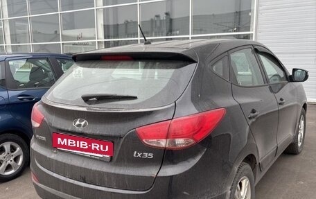 Hyundai ix35 I рестайлинг, 2011 год, 750 000 рублей, 2 фотография