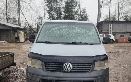 Volkswagen Caravelle T5, 2006 год, 920 000 рублей, 4 фотография