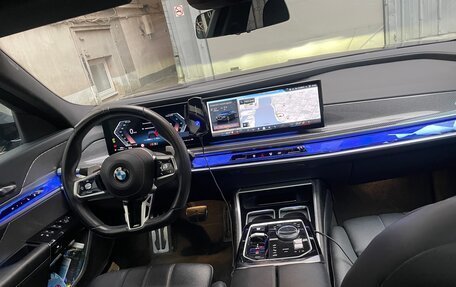BMW 7 серия, 2023 год, 10 999 999 рублей, 9 фотография