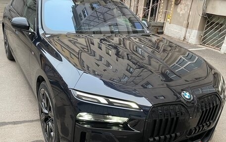 BMW 7 серия, 2023 год, 10 999 999 рублей, 2 фотография