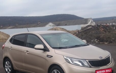 KIA Rio III рестайлинг, 2012 год, 670 000 рублей, 2 фотография