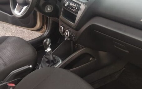 KIA Rio III рестайлинг, 2012 год, 670 000 рублей, 10 фотография