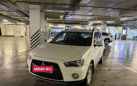 Mitsubishi Outlander III рестайлинг 3, 2012 год, 1 470 000 рублей, 11 фотография