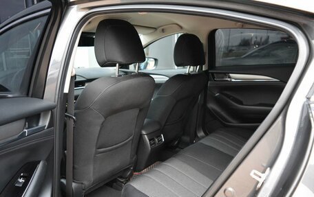 Mazda 6, 2020 год, 2 350 000 рублей, 13 фотография