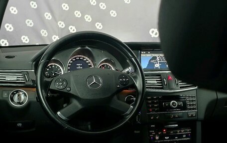 Mercedes-Benz E-Класс, 2011 год, 1 750 000 рублей, 30 фотография