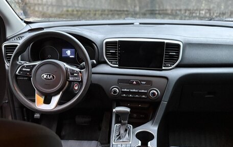 KIA Sportage IV рестайлинг, 2020 год, 2 150 000 рублей, 10 фотография