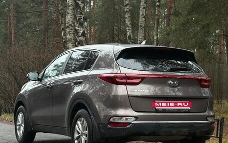 KIA Sportage IV рестайлинг, 2020 год, 2 150 000 рублей, 3 фотография