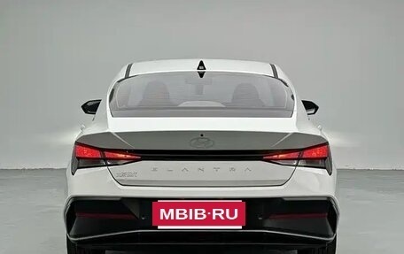Hyundai Elantra, 2025 год, 1 920 000 рублей, 5 фотография