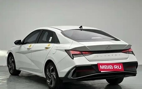Hyundai Elantra, 2025 год, 1 920 000 рублей, 4 фотография