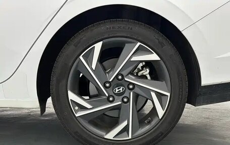 Hyundai Elantra, 2025 год, 1 920 000 рублей, 17 фотография