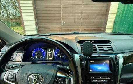 Toyota Camry, 2018 год, 2 500 000 рублей, 18 фотография