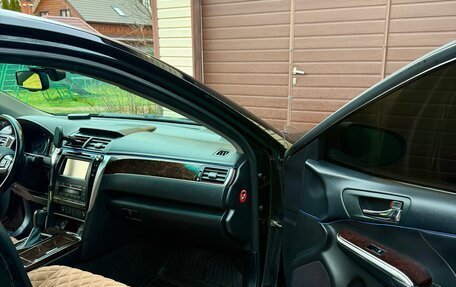 Toyota Camry, 2018 год, 2 500 000 рублей, 13 фотография