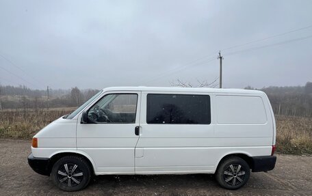 Volkswagen Transporter T4, 2000 год, 620 000 рублей, 4 фотография