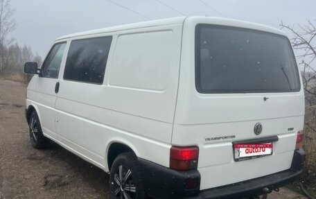 Volkswagen Transporter T4, 2000 год, 620 000 рублей, 3 фотография