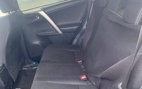 Toyota RAV4, 2014 год, 1 800 000 рублей, 4 фотография