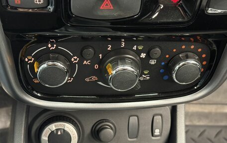 Renault Duster I рестайлинг, 2012 год, 989 000 рублей, 11 фотография