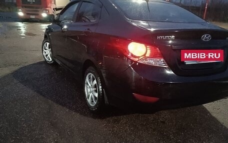 Hyundai Solaris II рестайлинг, 2014 год, 1 000 000 рублей, 2 фотография