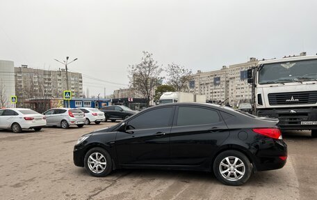 Hyundai Solaris II рестайлинг, 2013 год, 940 000 рублей, 6 фотография