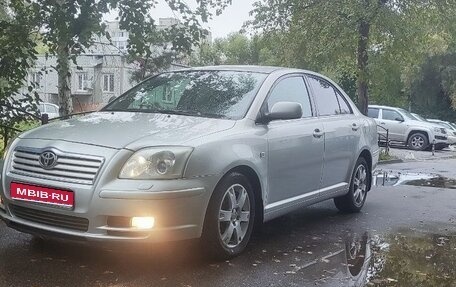 Toyota Avensis III рестайлинг, 2006 год, 660 000 рублей, 1 фотография