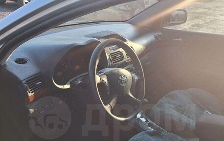 Toyota Avensis III рестайлинг, 2006 год, 660 000 рублей, 6 фотография