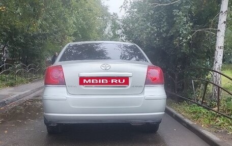 Toyota Avensis III рестайлинг, 2006 год, 660 000 рублей, 2 фотография
