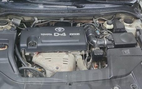 Toyota Avensis III рестайлинг, 2006 год, 660 000 рублей, 10 фотография