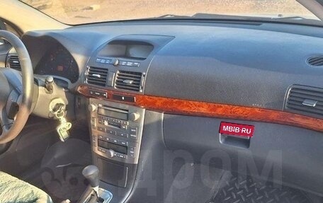 Toyota Avensis III рестайлинг, 2006 год, 660 000 рублей, 9 фотография