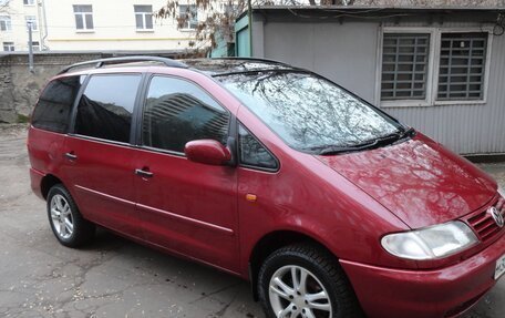 Volkswagen Sharan I рестайлинг, 1998 год, 340 000 рублей, 1 фотография