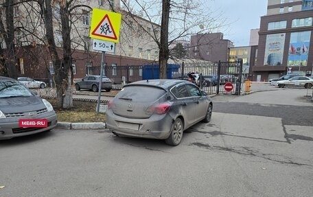 Opel Astra J, 2010 год, 700 000 рублей, 4 фотография