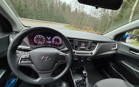 Hyundai Solaris II рестайлинг, 2017 год, 1 299 000 рублей, 10 фотография