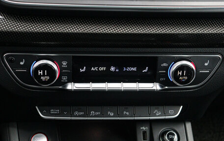 Audi SQ5, 2020 год, 6 049 000 рублей, 15 фотография