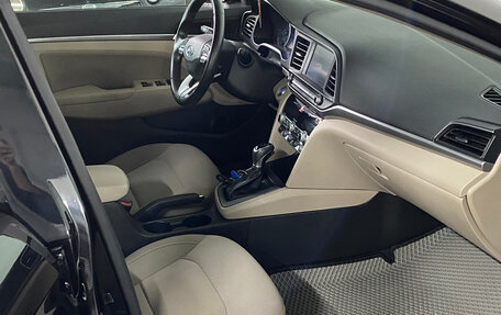 Hyundai Elantra VI рестайлинг, 2019 год, 1 795 000 рублей, 9 фотография