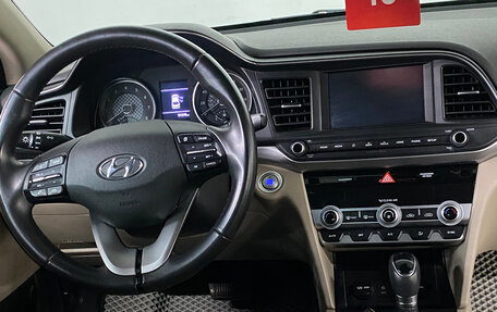 Hyundai Elantra VI рестайлинг, 2019 год, 1 795 000 рублей, 8 фотография