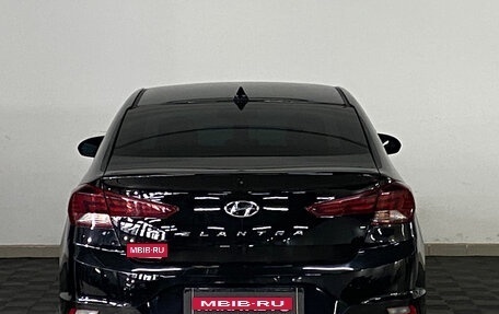 Hyundai Elantra VI рестайлинг, 2019 год, 1 795 000 рублей, 13 фотография