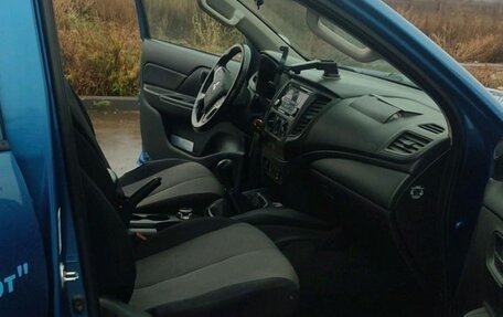 Mitsubishi L200 IV рестайлинг, 2019 год, 2 100 000 рублей, 3 фотография