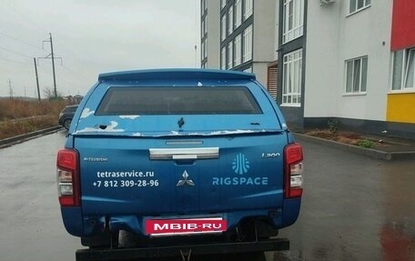 Mitsubishi L200 IV рестайлинг, 2019 год, 2 100 000 рублей, 5 фотография