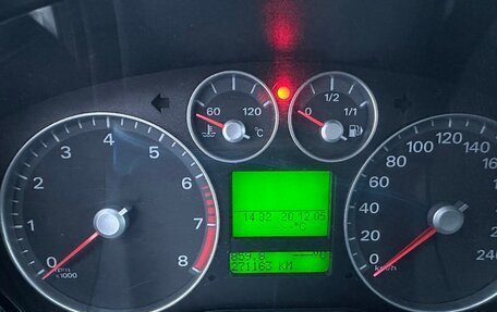 Ford Focus II рестайлинг, 2005 год, 450 000 рублей, 12 фотография