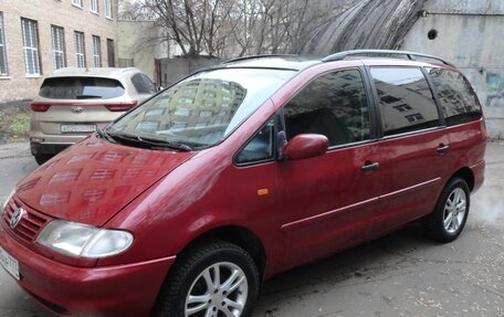 Volkswagen Sharan I рестайлинг, 1998 год, 340 000 рублей, 3 фотография