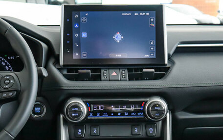 Toyota RAV4, 2025 год, 4 690 000 рублей, 20 фотография