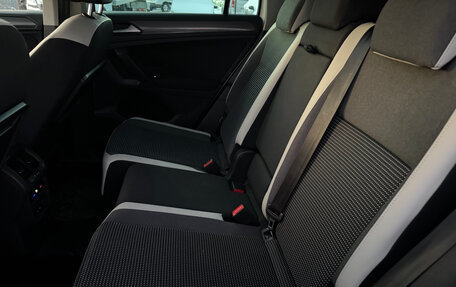 Volkswagen Tiguan II, 2019 год, 2 859 000 рублей, 13 фотография