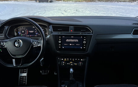 Volkswagen Tiguan II, 2019 год, 2 859 000 рублей, 15 фотография