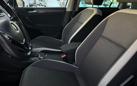 Volkswagen Tiguan II, 2019 год, 2 859 000 рублей, 11 фотография